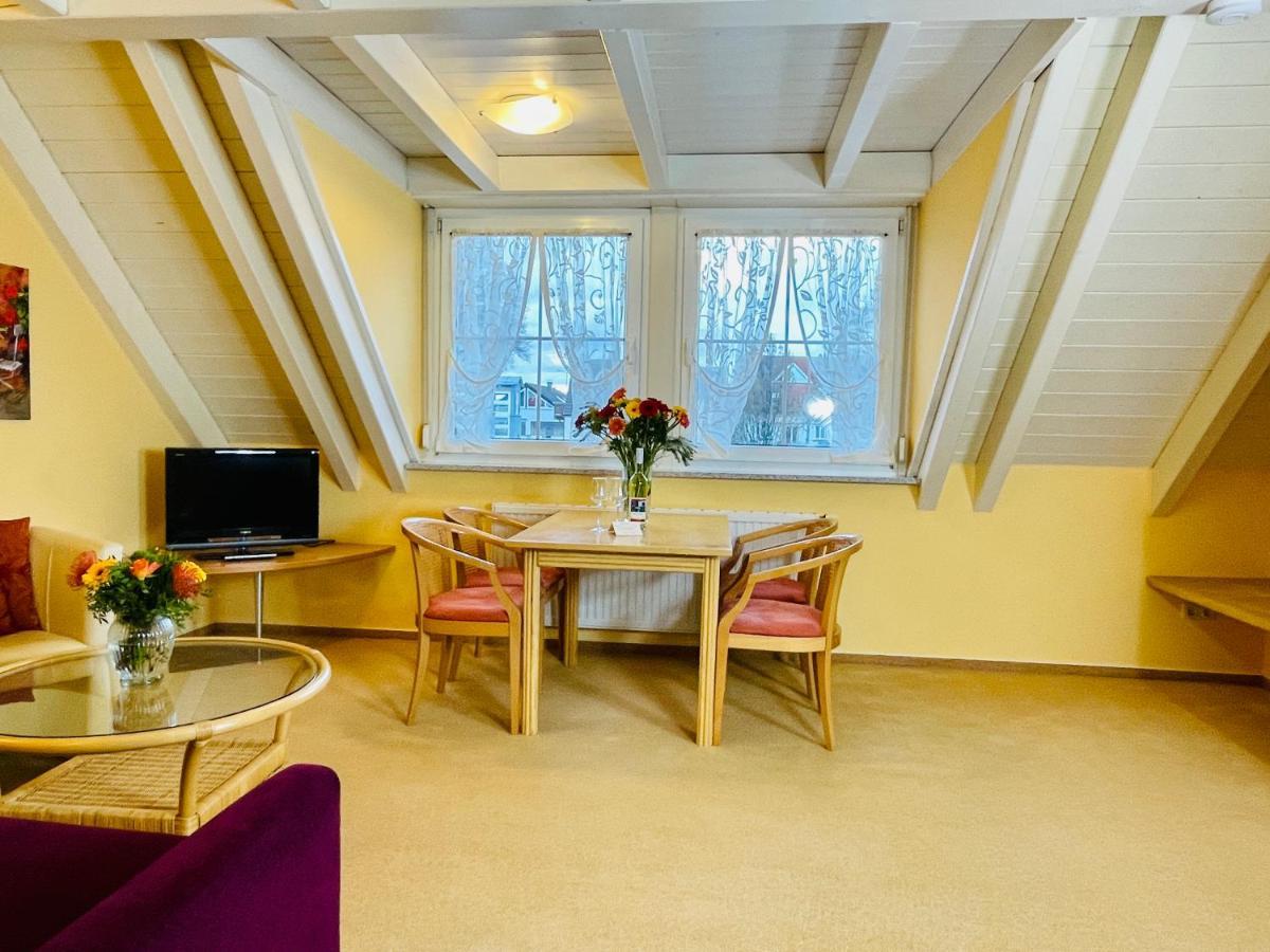 Hotel Im Winkel Appartements Und Zimmer Langenargen Luaran gambar